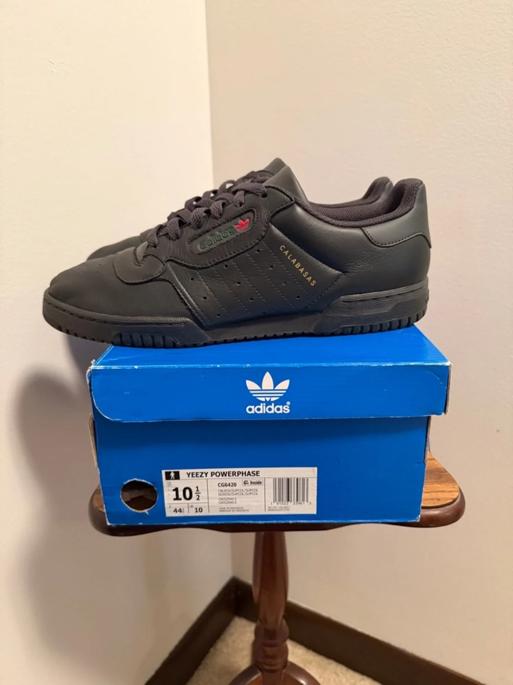 Yeezy Powerphase - Picture 2 of 10